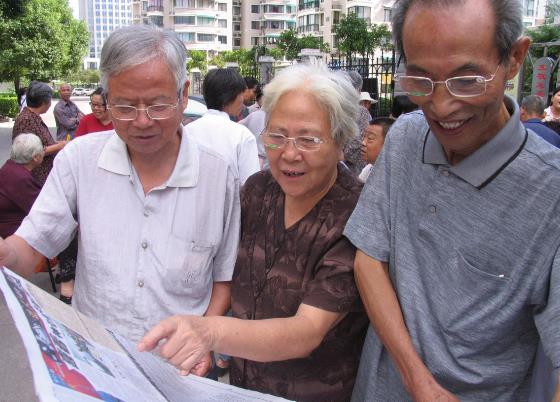父母們買“地攤兒老花鏡”，能戴嗎！